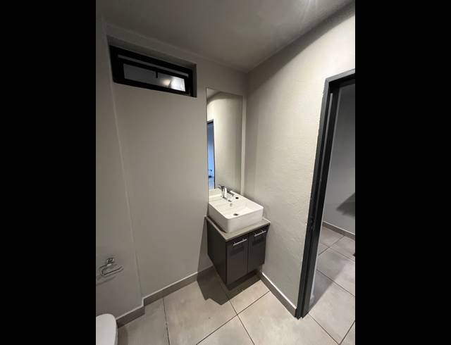 One bedroom flat in Circa Lynnwood